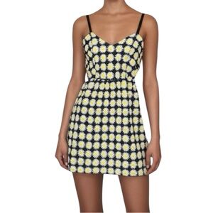 Topshow Daisy Embroidered Flower Spaghetti Strap Dress Size Small